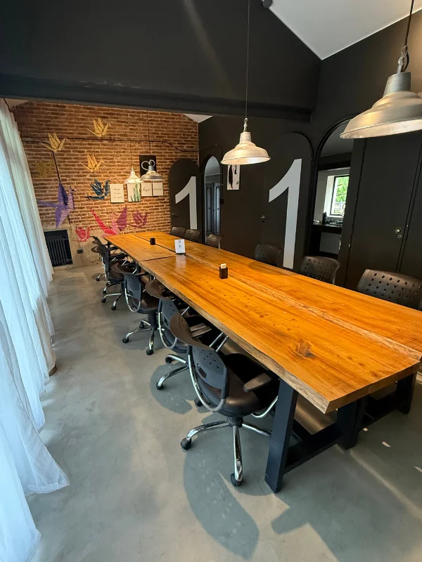 Casa Fader Coworking Oficina provada con 12 puestos 3