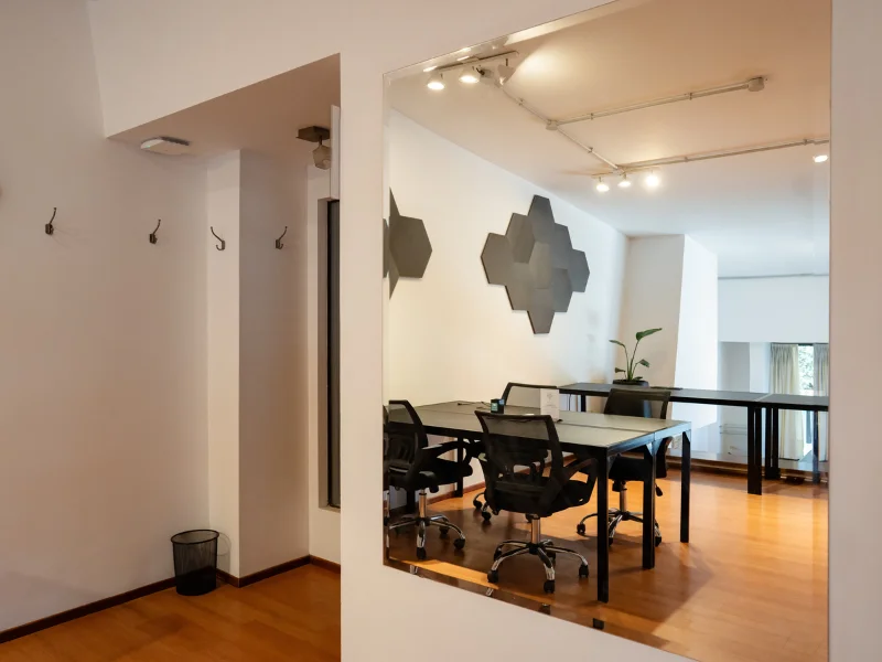 Casa Fader Coworking Oficina privada 12 puestos Sala 1 5