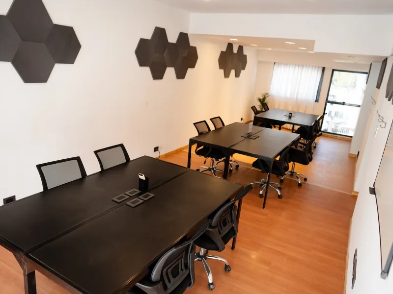 Casa Fader Coworking Oficina privada 12 puestos Sala 3 11zon