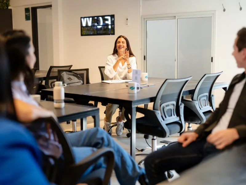 Casa Fader Coworking Oficina privada 32 puestos Salon de eventos 6 11zon