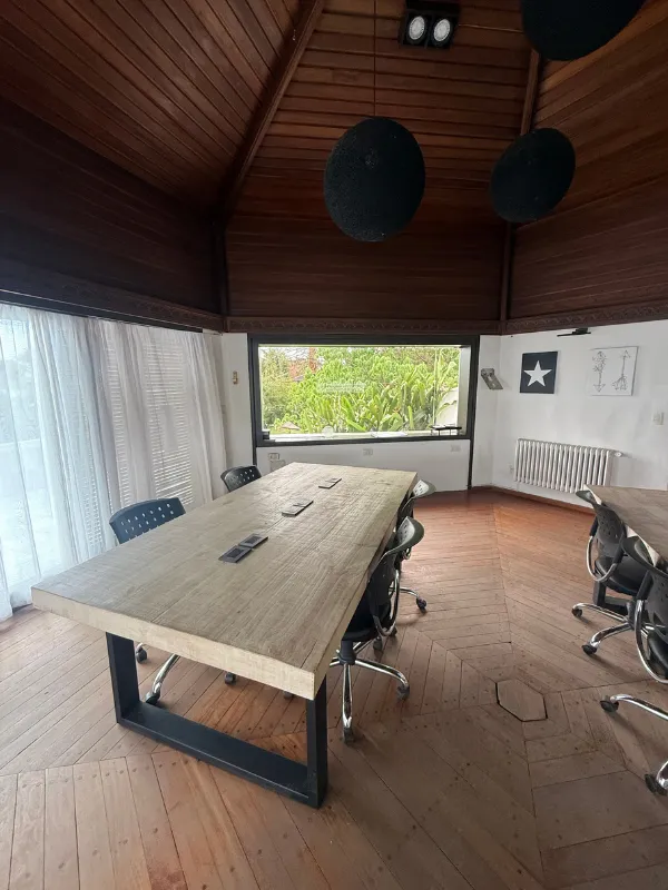 Casa Fader Coworking Puestos individuales en espacios compartidos 6 11zon