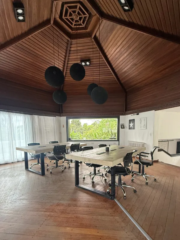 Casa Fader Coworking Puestos individuales en espacios compartidos 9 11zon